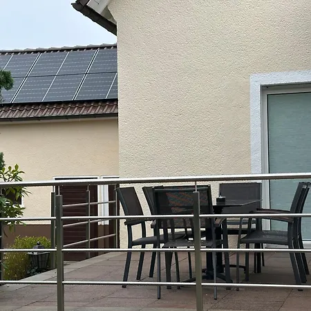 Living 15 Apartment *