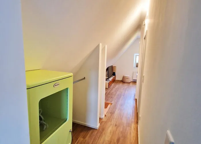 Living 15 * Φούλντα